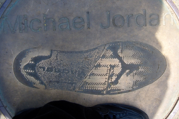 BOLJI OD SEBE ILI OD DRUGIH?